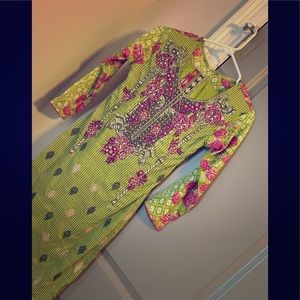 Pakistan embroidery lawn